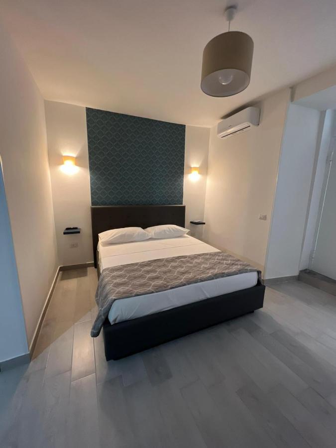 Cristiano Room Neapol Zewnętrze zdjęcie